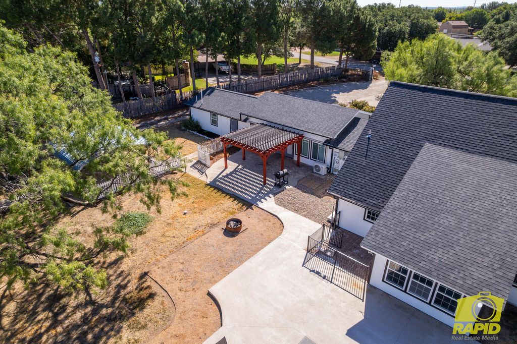 Image 76 of property listing at 2062 Country Club Estates Circle, San Angelo, TX 76904