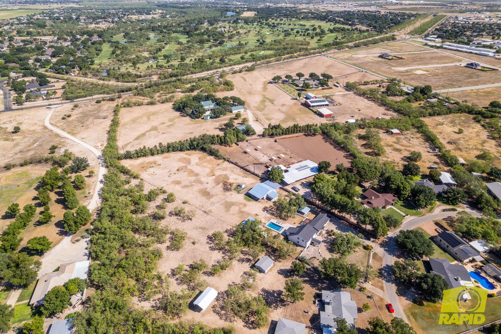 Image 91 of property listing at 2062 Country Club Estates Circle, San Angelo, TX 76904