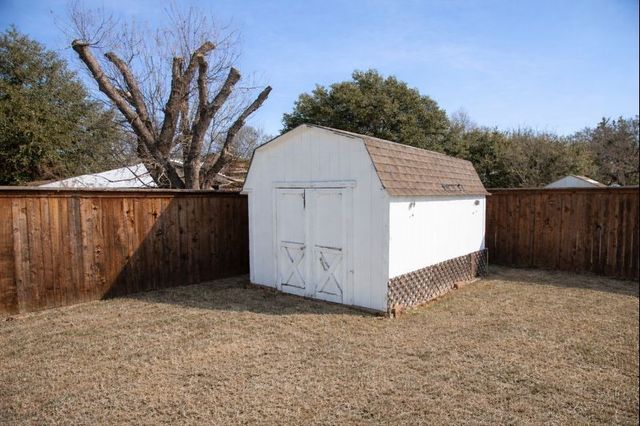 3605 Wessex Court, Denton, TX 76210