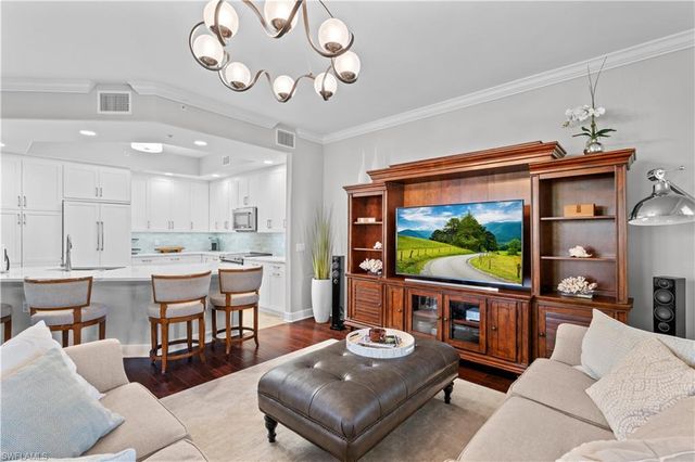 1104 6th ST S # 1, Naples, FL 34102