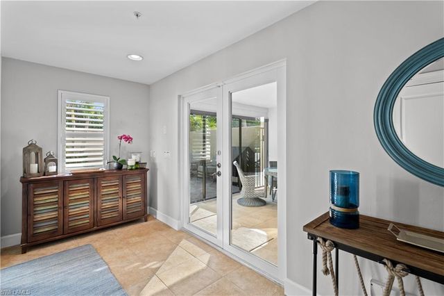 1104 6th ST S # 1, Naples, FL 34102