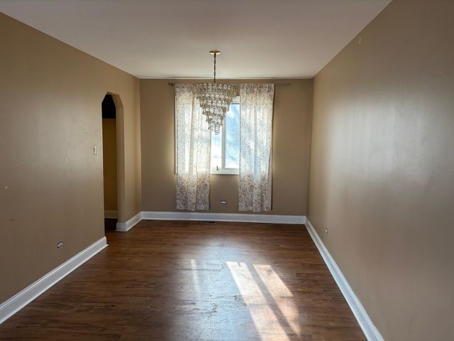 5301 Imperial Drive, Richton Park, IL 60471