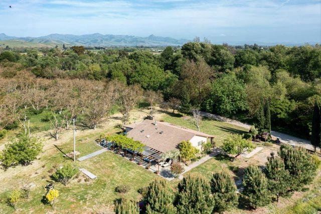 7954-7958 Lovers Lane, Hollister, CA 95023