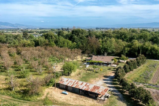 7954-7958 Lovers Lane, Hollister, CA 95023