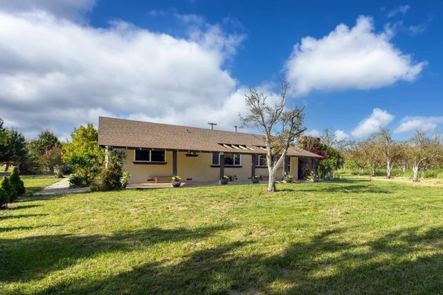 7954-7958 Lovers Lane, Hollister, CA 95023