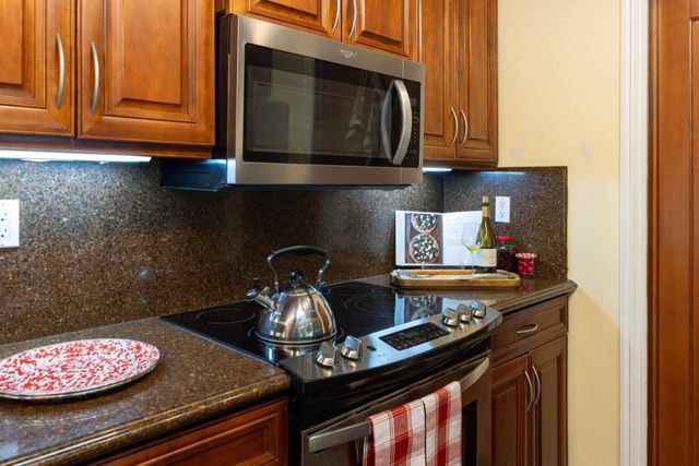 7954-7958 Lovers Lane, Hollister, CA 95023