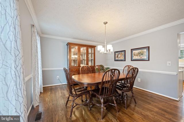 1374 ROCK CHAPEL RD, Herndon, VA 20170