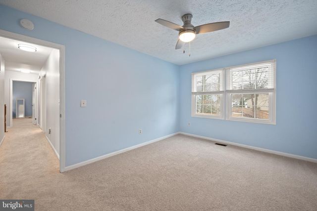 1374 ROCK CHAPEL RD, Herndon, VA 20170