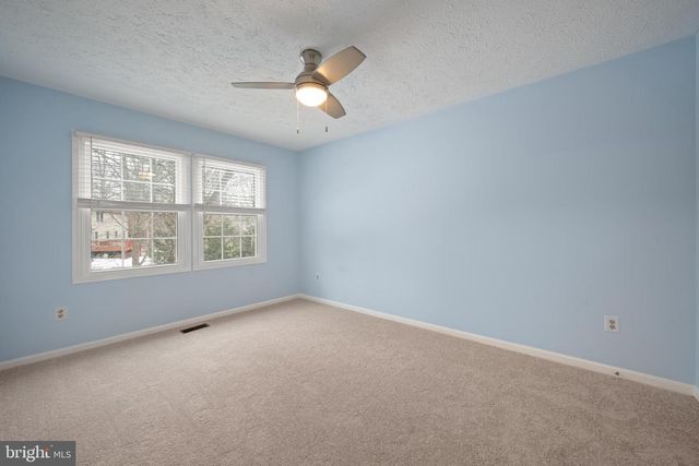 1374 ROCK CHAPEL RD, Herndon, VA 20170