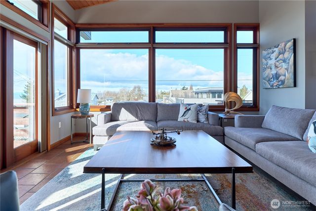 749 Kendor Drive, Point Roberts, WA 98281