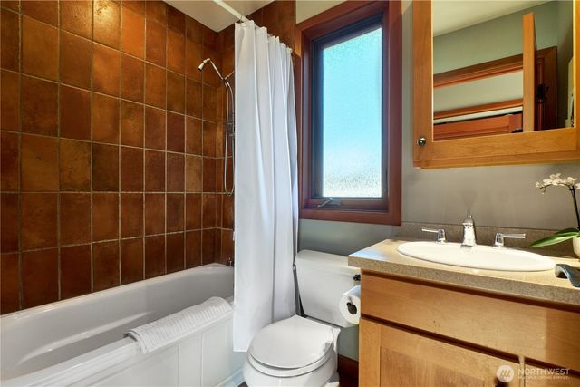 749 Kendor Drive, Point Roberts, WA 98281