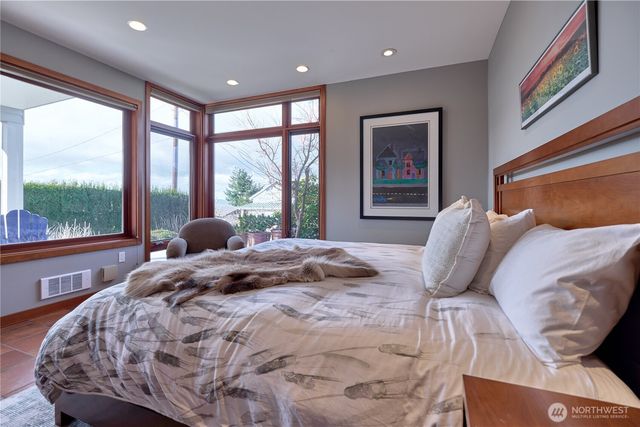 749 Kendor Drive, Point Roberts, WA 98281