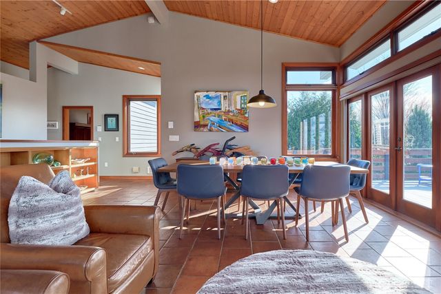 749 Kendor Drive, Point Roberts, WA 98281