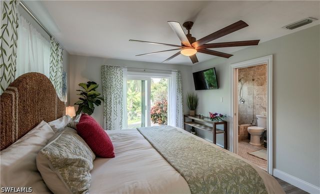 1385 Wisconsin DR, Naples, FL 34103