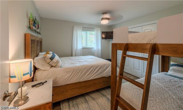1385 Wisconsin DR, Naples, FL 34103