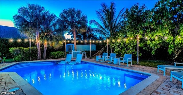 1385 Wisconsin DR, Naples, FL 34103