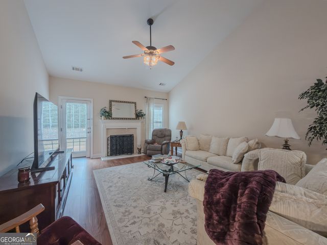 1935 Hickory Station Circle, Snellville, GA 30078