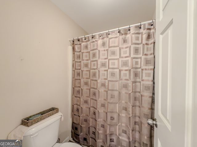 1935 Hickory Station Circle, Snellville, GA 30078