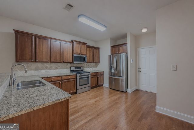 1935 Hickory Station Circle, Snellville, GA 30078