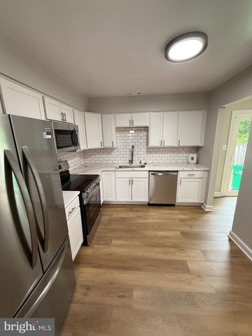5853 SUITLAND RD, Suitland, MD 20746