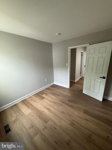 5853 SUITLAND RD, Suitland, MD 20746