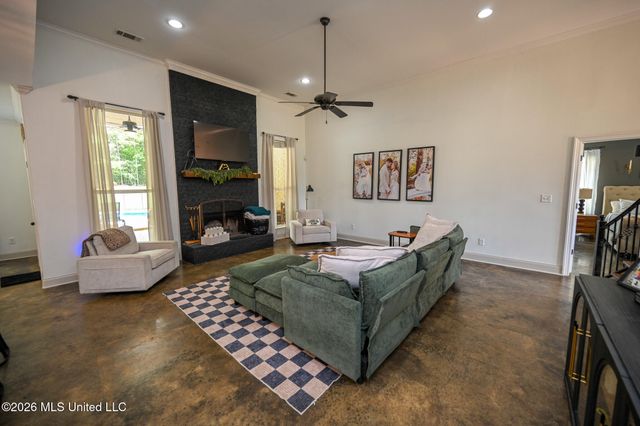 13976 Myers Plantation Road, Byhalia, MS 38611