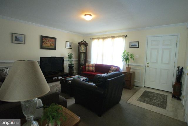 104 EASTSIDE LN, Winchester, VA 22602