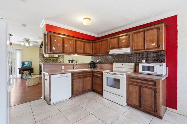 1330 Hitchin Lane, Channelview, TX 77530