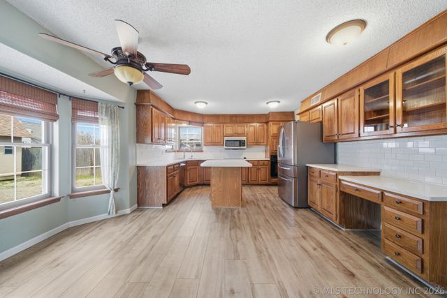 1612 E Reno Street, Broken Arrow, OK 74012