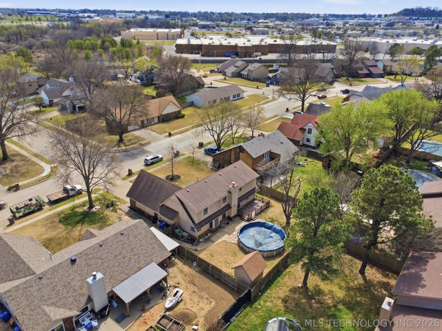 1612 E Reno Street, Broken Arrow, OK 74012