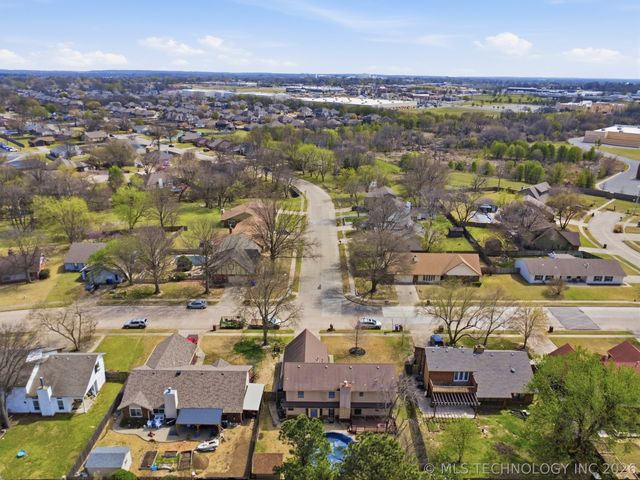 1612 E Reno Street, Broken Arrow, OK 74012