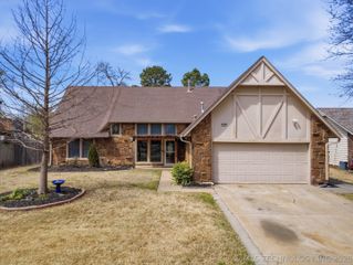 1612 E Reno Street, Broken Arrow, OK 74012