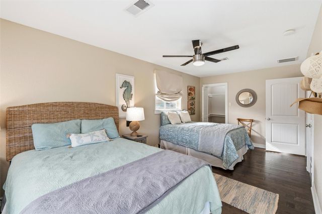 523 Paradise Drive, Galveston, TX 77554