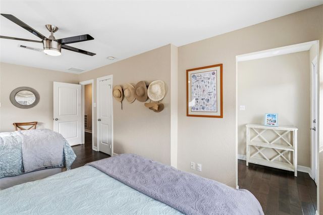 523 Paradise Drive, Galveston, TX 77554