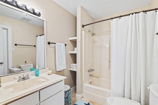 523 Paradise Drive, Galveston, TX 77554