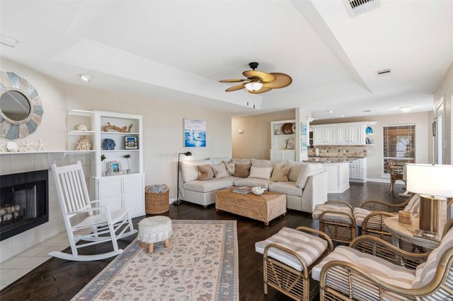 523 Paradise Drive, Galveston, TX 77554