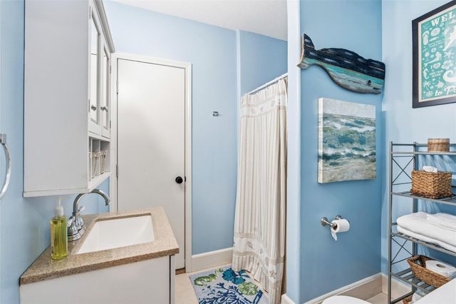 523 Paradise Drive, Galveston, TX 77554