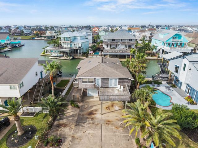 523 Paradise Drive, Galveston, TX 77554