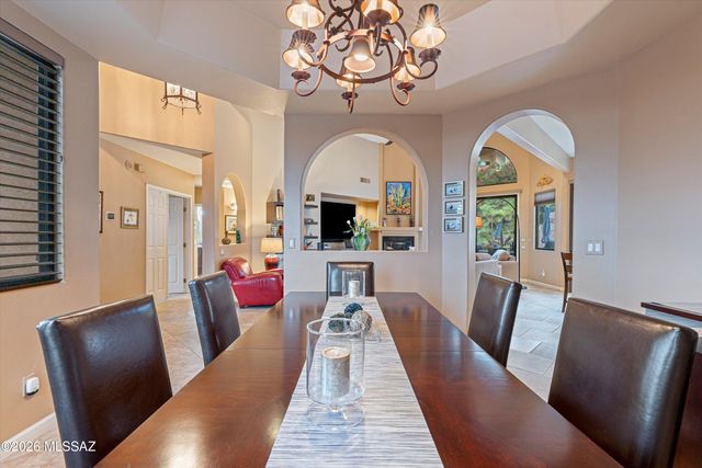 10050 N Alder Spring Drive, Oro Valley, AZ 85737