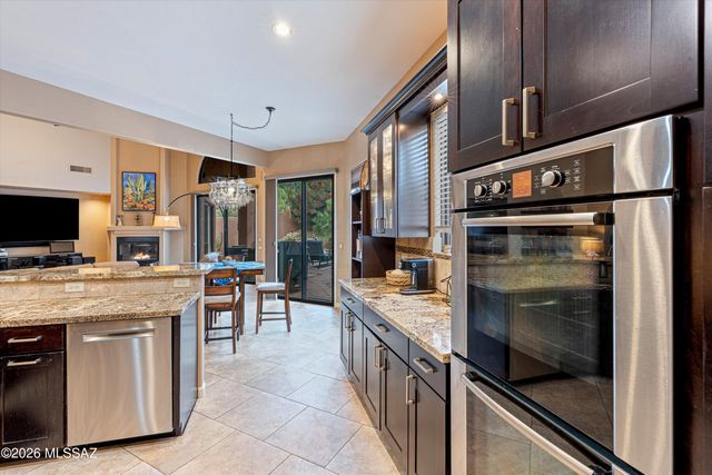 10050 N Alder Spring Drive, Oro Valley, AZ 85737