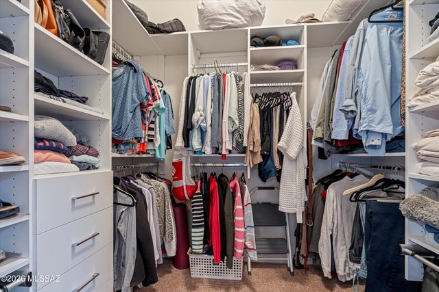 10050 N Alder Spring Drive, Oro Valley, AZ 85737