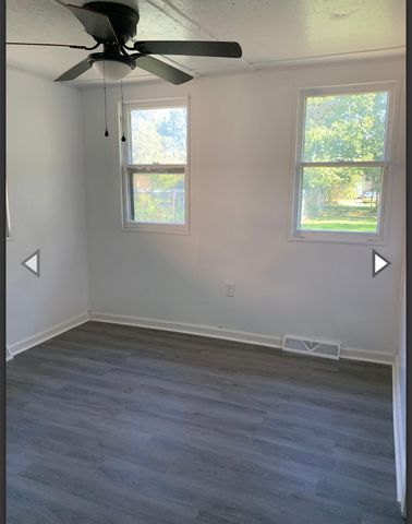 1126 North Rogers Avenue, Springfield, MO 65802