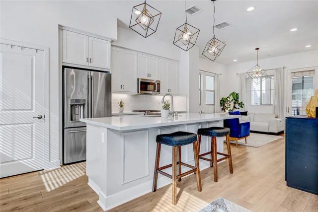 1669 Yorktown, San Pedro, CA 90732