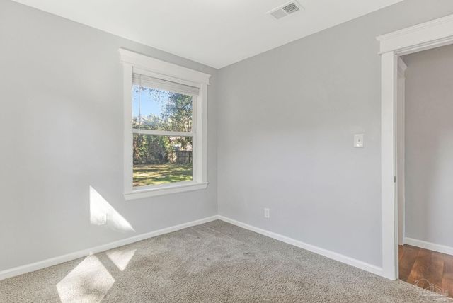 810 W Lakeview Ave, Pensacola, FL 32501