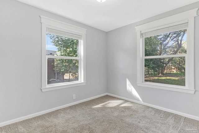 810 W Lakeview Ave, Pensacola, FL 32501