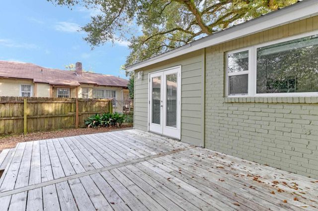 810 W Lakeview Ave, Pensacola, FL 32501