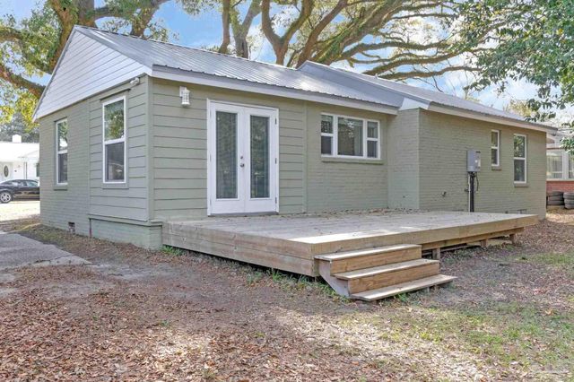 810 W Lakeview Ave, Pensacola, FL 32501