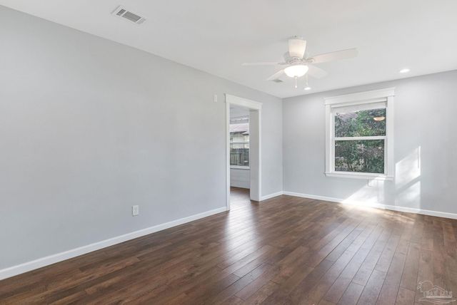 810 W Lakeview Ave, Pensacola, FL 32501