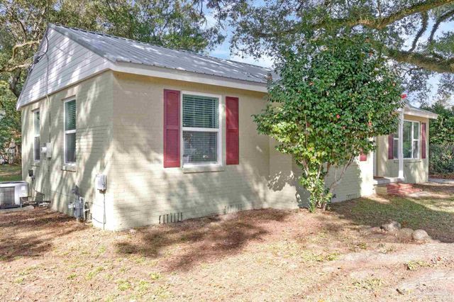 810 W Lakeview Ave, Pensacola, FL 32501