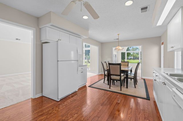 220 Cedar Ridge Ln., Conway, SC 29526